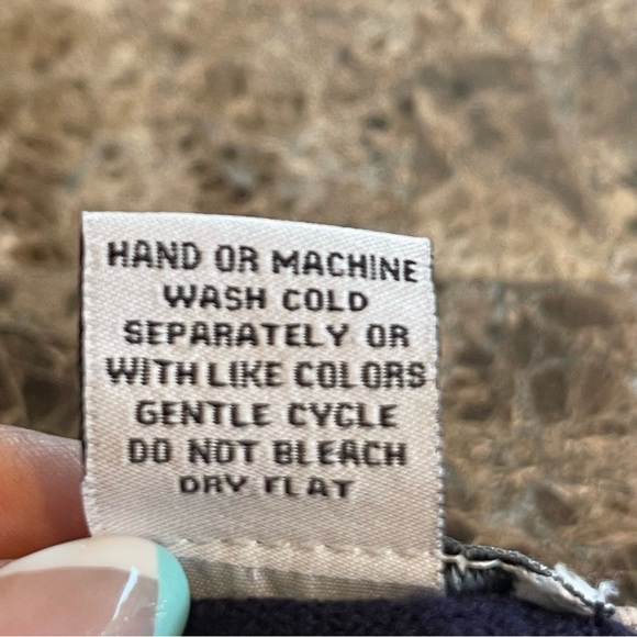 Carmen Marc Valvo Sweater Set SZ M/2 for 1 - Picture 11 of 12